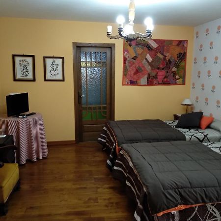 Casa Manoso Ξενοδοχείο Cea Εξωτερικό φωτογραφία