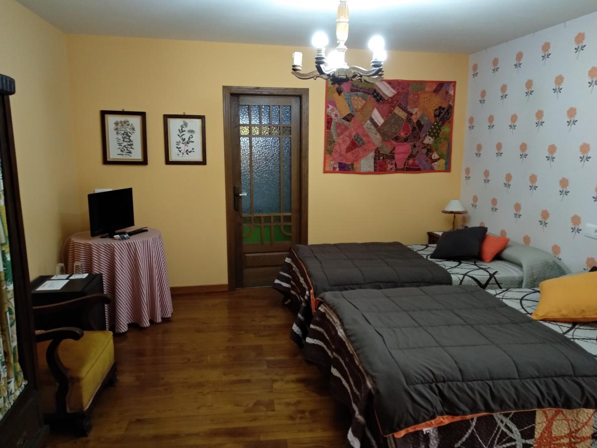 Casa Manoso Ξενοδοχείο Cea Εξωτερικό φωτογραφία